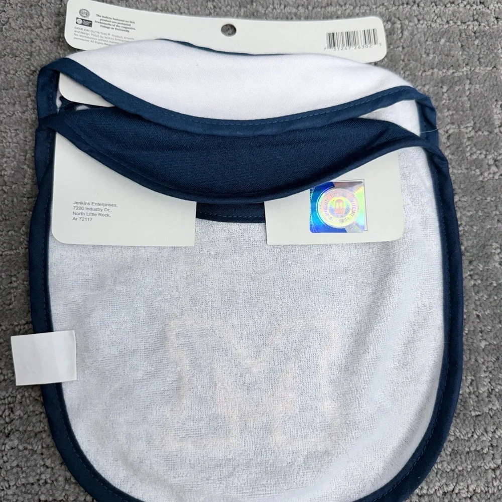 Lil Michigan Wolverines Fan Kids Bib Set - Blue and White
